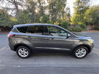 2017 Ford Escape SE - Photo 4 - North Hollywood, CA 91601