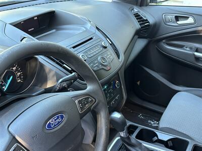 2017 Ford Escape SE - Photo 29 - North Hollywood, CA 91601