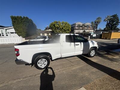 2019 Toyota Tundra SR5   - Photo 4 - North Hollywood, CA 91601