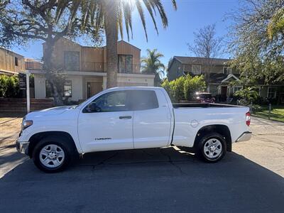 2019 Toyota Tundra SR5   - Photo 2 - North Hollywood, CA 91601