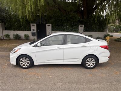 2014 Hyundai ACCENT L   - Photo 9 - North Hollywood, CA 91601