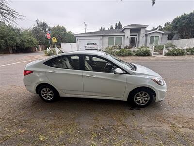 2014 Hyundai ACCENT L   - Photo 4 - North Hollywood, CA 91601