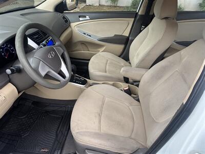 2014 Hyundai ACCENT L   - Photo 11 - North Hollywood, CA 91601