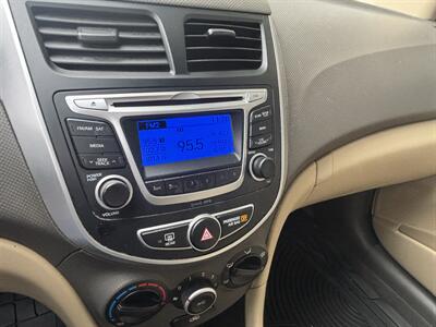 2014 Hyundai ACCENT L   - Photo 15 - North Hollywood, CA 91601