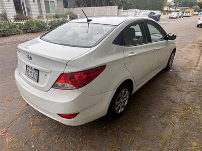2014 Hyundai ACCENT L   - Photo 5 - North Hollywood, CA 91601