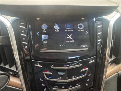 2017 Cadillac Escalade Premium Luxury - Photo 18 - North Hollywood, CA 91601