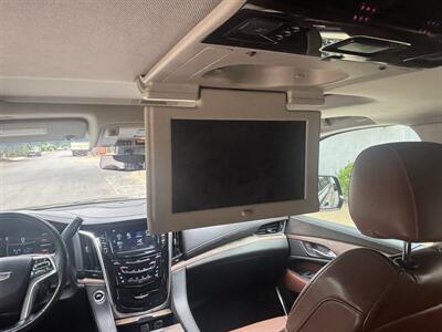 2017 Cadillac Escalade Premium Luxury - Photo 15 - North Hollywood, CA 91601