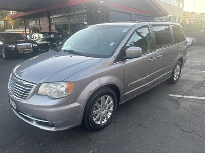 2014 Chrysler Town & Country Touring Van