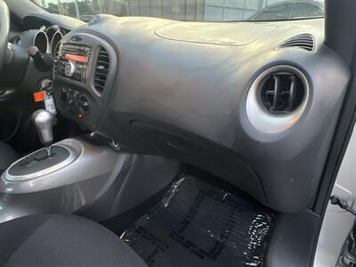 2011 Nissan JUKE S   - Photo 29 - North Hollywood, CA 91601