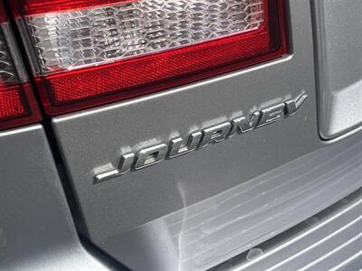 2017 Dodge Journey SXT   - Photo 14 - North Hollywood, CA 91601
