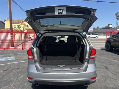 2017 Dodge Journey SXT   - Photo 10 - North Hollywood, CA 91601