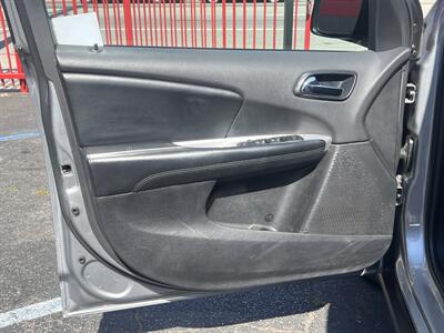 2017 Dodge Journey SXT   - Photo 30 - North Hollywood, CA 91601