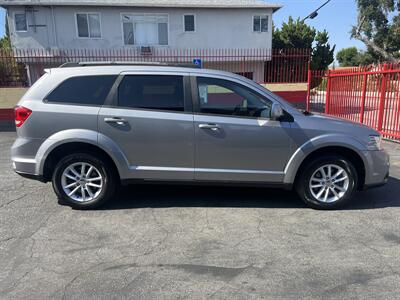 2017 Dodge Journey SXT   - Photo 6 - North Hollywood, CA 91601