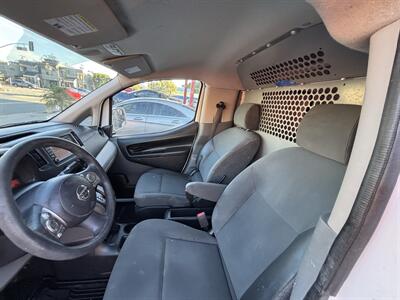 2017 Nissan NV200 SV   - Photo 12 - North Hollywood, CA 91601
