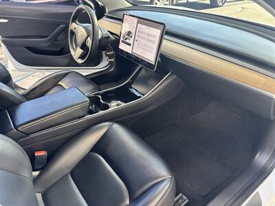 2020 Tesla Model 3 Standard Range Plus   - Photo 5 - North Hollywood, CA 91601