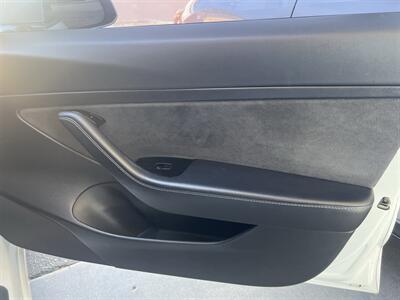 2020 Tesla Model 3 Standard Range Plus - Photo 29 - North Hollywood, CA 91601