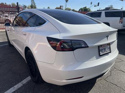 2020 Tesla Model 3 Standard Range Plus - Photo 5 - North Hollywood, CA 91601