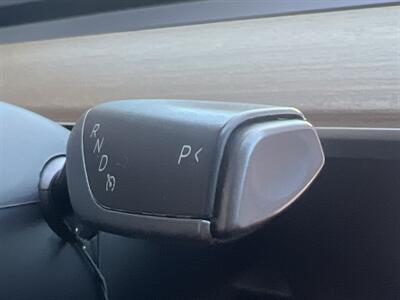 2020 Tesla Model 3 Standard Range Plus - Photo 34 - North Hollywood, CA 91601