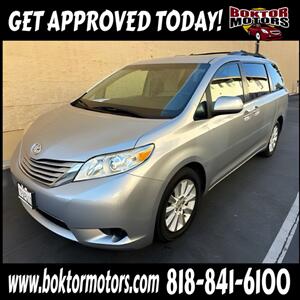 2015 Toyota Sienna LE 7-Passenger Van