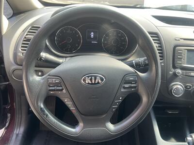 2017 Kia Forte LX - Photo 19 - North Hollywood, CA 91601