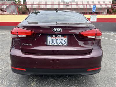2017 Kia Forte LX - Photo 8 - North Hollywood, CA 91601