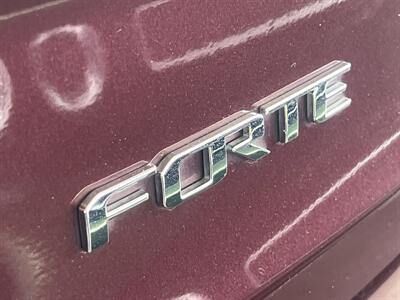 2017 Kia Forte LX - Photo 13 - North Hollywood, CA 91601