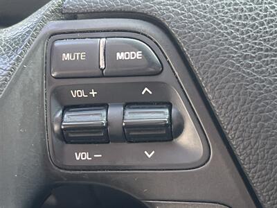 2017 Kia Forte LX - Photo 24 - North Hollywood, CA 91601