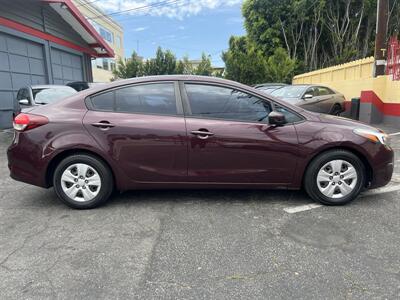 2017 Kia Forte LX - Photo 5 - North Hollywood, CA 91601