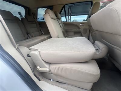 2005 Ford Freestyle SEL   - Photo 38 - North Hollywood, CA 91601