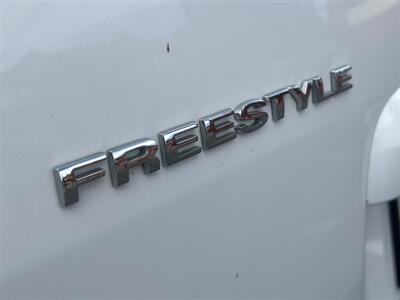 2005 Ford Freestyle SEL   - Photo 40 - North Hollywood, CA 91601