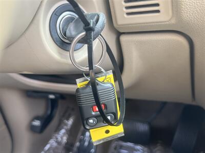 2005 Ford Freestyle SEL   - Photo 16 - North Hollywood, CA 91601