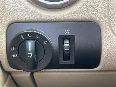 2005 Ford Freestyle SEL   - Photo 17 - North Hollywood, CA 91601