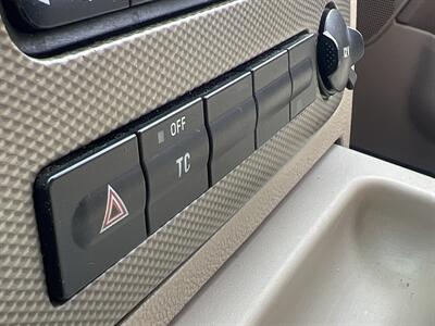 2005 Ford Freestyle SEL   - Photo 21 - North Hollywood, CA 91601