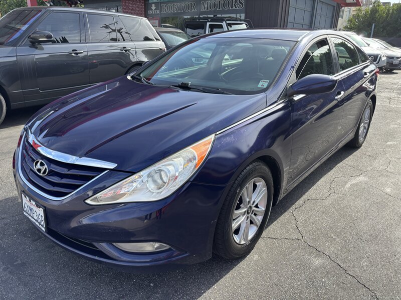 2013 Hyundai SONATA GLS   - Photo 1 - North Hollywood, CA 91601