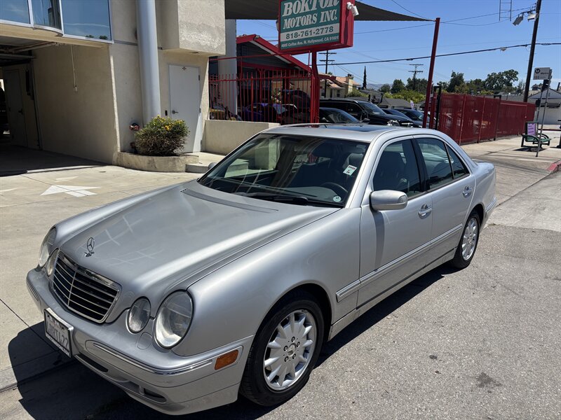 2001 Mercedes-Benz E 320  