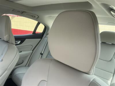 2024 Volvo S60 Recharge T8 Ultimate Dark The - Photo 21 - North Hollywood, CA 91601