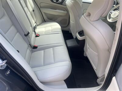 2024 Volvo S60 Recharge T8 Ultimate Dark The - Photo 26 - North Hollywood, CA 91601
