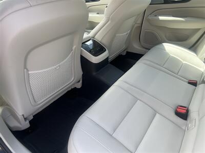 2024 Volvo S60 Recharge T8 Ultimate Dark The - Photo 24 - North Hollywood, CA 91601