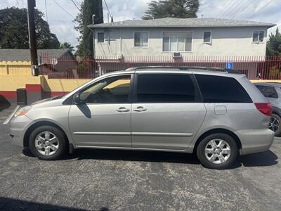 2007 Toyota Sienna LE 7-Passenger   - Photo 2 - North Hollywood, CA 91601