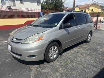2007 Toyota Sienna LE 7-Passenger   - Photo 1 - North Hollywood, CA 91601