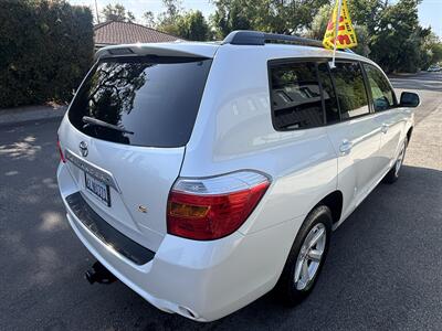 2010 Toyota Highlander SE - Photo 7 - North Hollywood, CA 91601