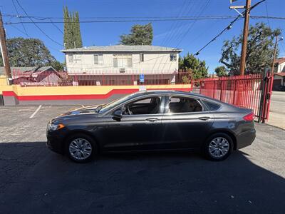 2019 Ford Fusion S   - Photo 5 - North Hollywood, CA 91601