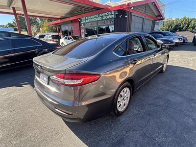 2019 Ford Fusion S   - Photo 4 - North Hollywood, CA 91601