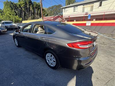 2019 Ford Fusion S   - Photo 2 - North Hollywood, CA 91601