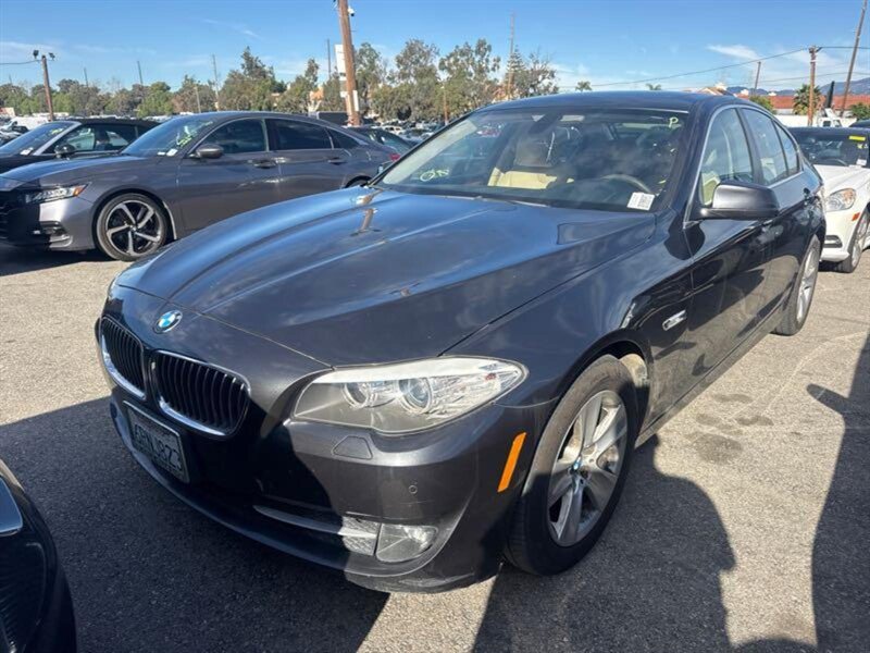 2011 BMW 528i   - Photo 1 - North Hollywood, CA 91601