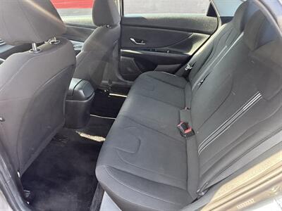 2021 Hyundai ELANTRA SEL - Photo 10 - North Hollywood, CA 91601