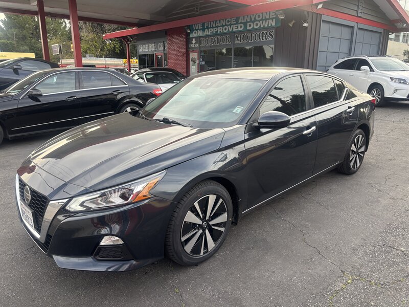 2022 Nissan Altima SV