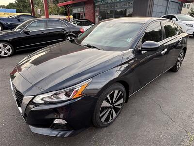 2022 Nissan Altima 2.5 SV   - Photo 8 - North Hollywood, CA 91601