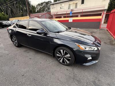 2022 Nissan Altima 2.5 SV   - Photo 5 - North Hollywood, CA 91601