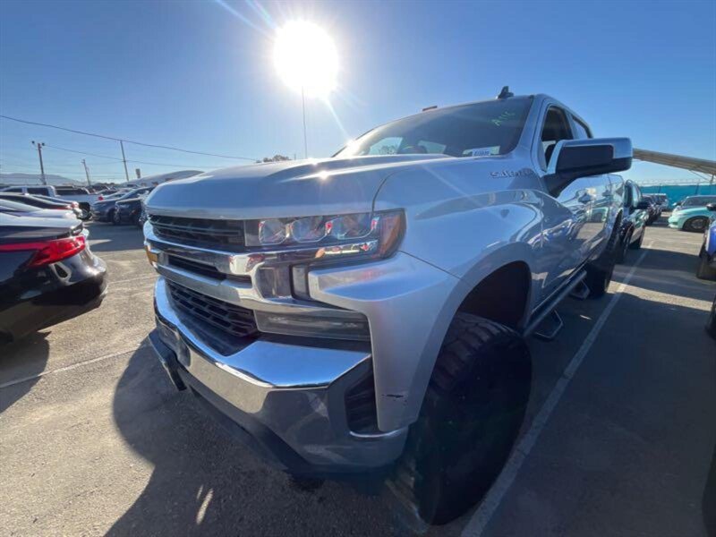 2019 Chevrolet Silverado 1500 LT   - Photo 1 - North Hollywood, CA 91601
